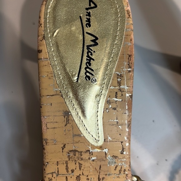 ANNE MICHELLE Slip On Gold Braided Cork Sandal heels Size 9 - Picture 2 of 6